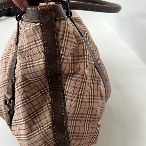 Burberry Pink Nova Set - Picture 7 of 15